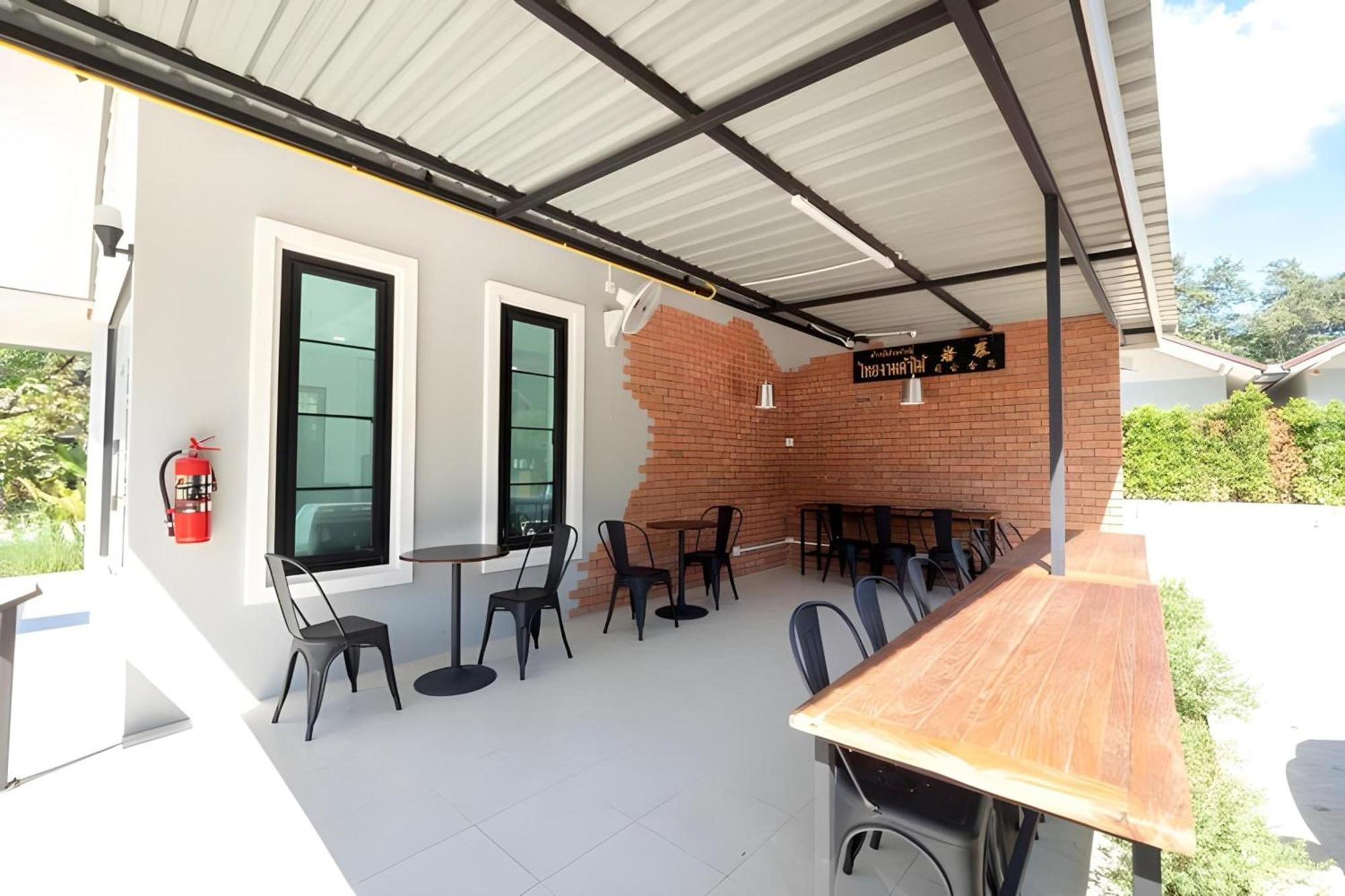 Capital O 75378 Thawapee Resort Районг Екстериор снимка